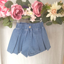 Load image into Gallery viewer, Girls Pleated  Denim Shorts
