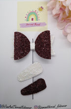 Load image into Gallery viewer, Glitter Dolly Bow and Snap Clip Set
