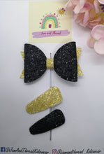 Load image into Gallery viewer, Glitter Dolly Bow and Snap Clip Set
