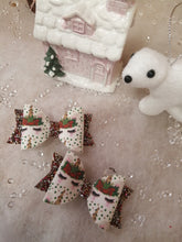 Load image into Gallery viewer, Christmas unicorn Dolly Bow Set
