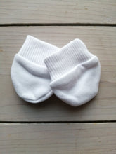 Load image into Gallery viewer, Premature tiny baby scratch mitts 2 pack
